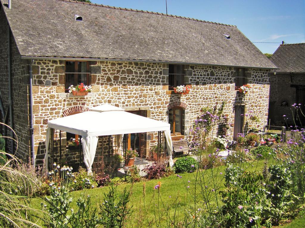 La Cloue Bed & Breakfast Sainte-Marie-du-Bois  Ngoại thất bức ảnh